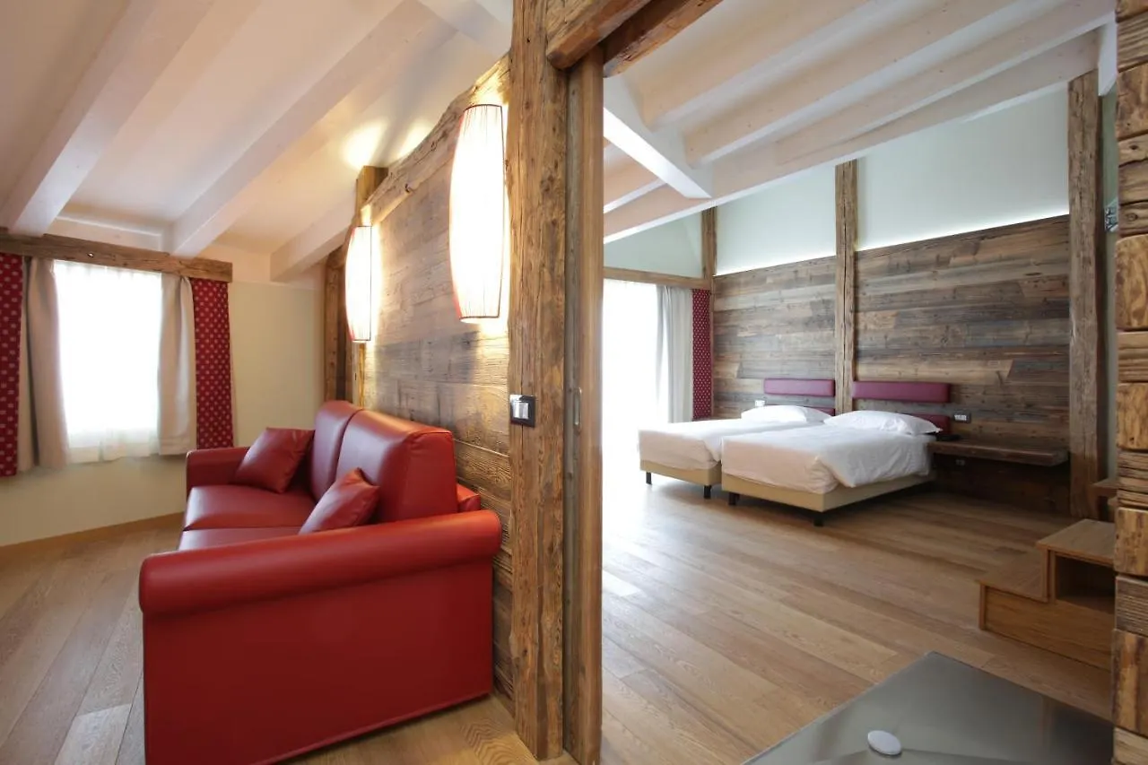 Hotel Delle Alpi Tonalepass 4*,  Italien