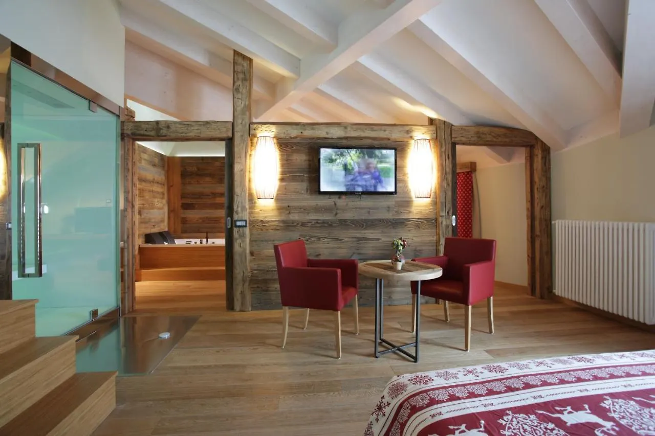 Hotel Delle Alpi Tonalepass 4*,  Italien
