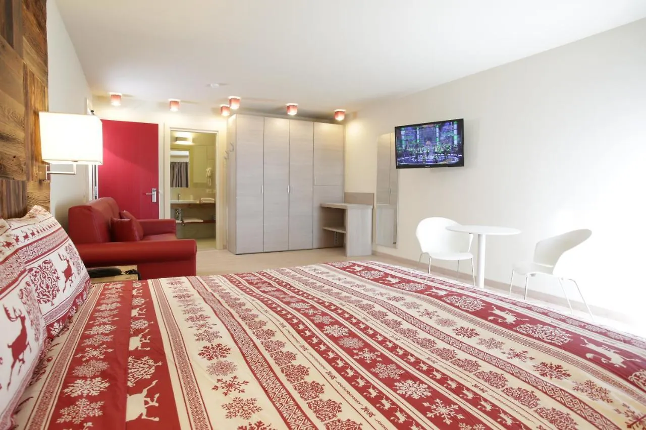 Hotel Delle Alpi Tonalepass 4*,