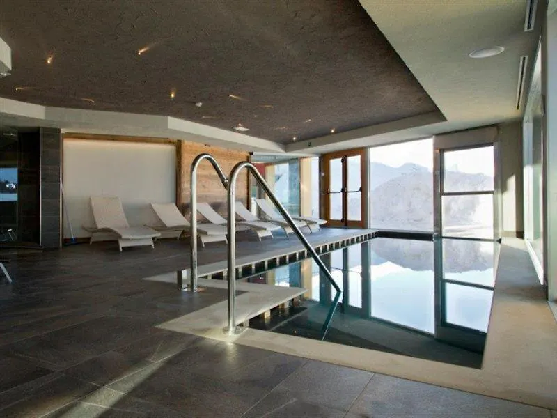 Hotel Delle Alpi パッソ・デル・トナーレ