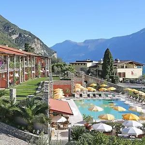 Borgo Dei Limoni Aparthotel